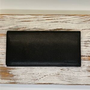 EUC Burberry Bifold Long Wallet Leather Black